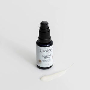 Laponie Renewing Serum with milky cream-like swatch